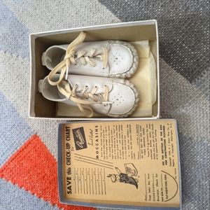 Vintage Buntee's Baby Moccasins